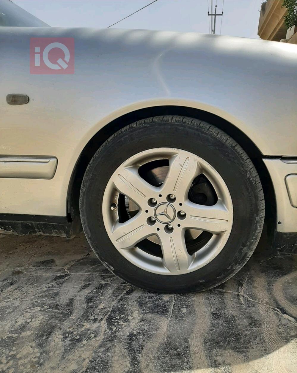 مرسيدس بنز E-Class